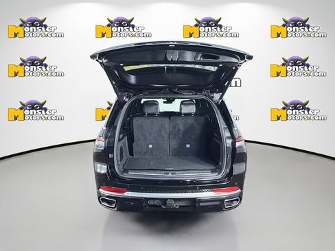 Used 2023 Jeep Grand Cherokee L Summit AWD/4WD image 28