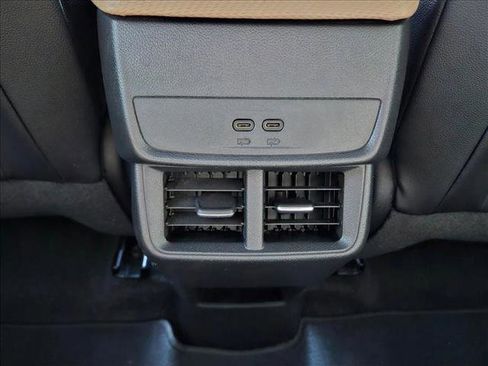 Used 2025 Chevrolet Equinox ACTIV w/ Safety and Technology Package image 17