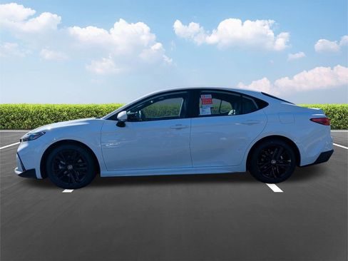 New 2026 Toyota Camry SE w/ Convenience Package image 7