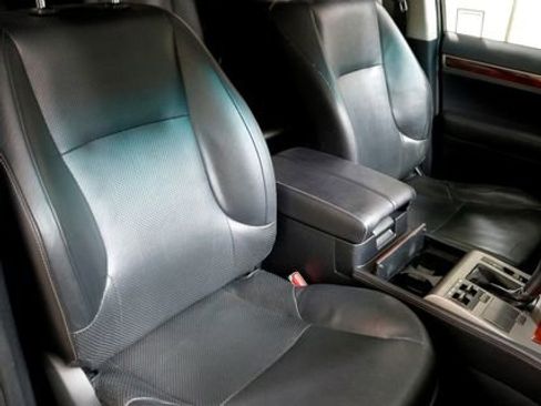 Used 2011 Lexus GX 460 image 7