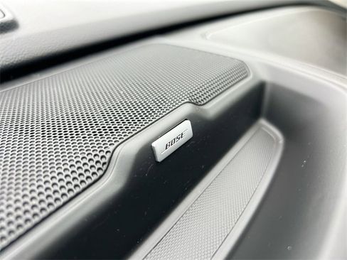 Used 2022 GMC Canyon Denali image 23