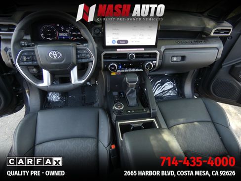 Used 2025 Toyota Tacoma Limited AWD/4WD image 32