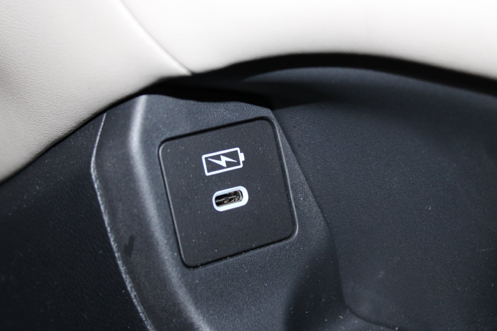 Used 2026 Honda HR-V LX image 32