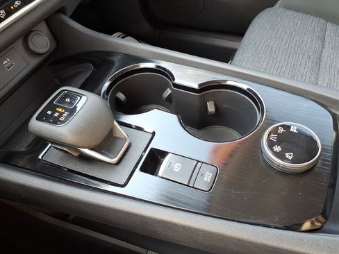 Certified 2023 Nissan Rogue SV image 23