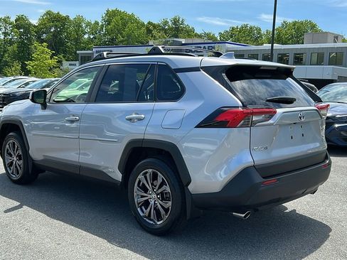 Used 2023 Toyota RAV4 XLE Premium AWD/4WD image 7