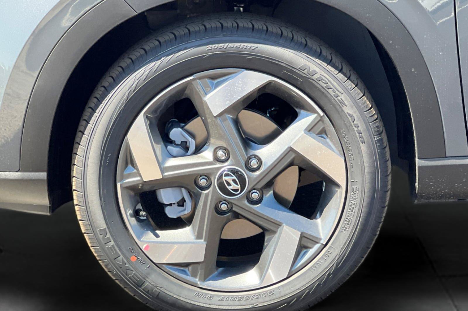 New 2026 Hyundai Venue SEL FWD image 25