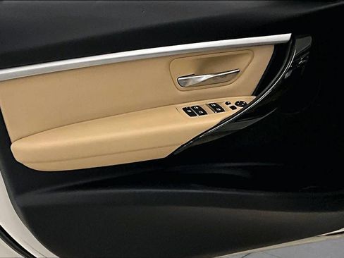 Used 2018 BMW 330i Sedan RWD image 20