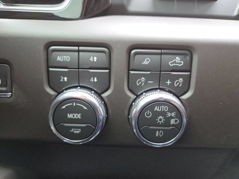 New 2026 GMC Sierra 2500 Denali w/ Denali Reserve Package AWD/4WD image 8