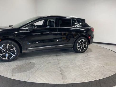 Used 2025 Chevrolet Equinox EV LT image 6