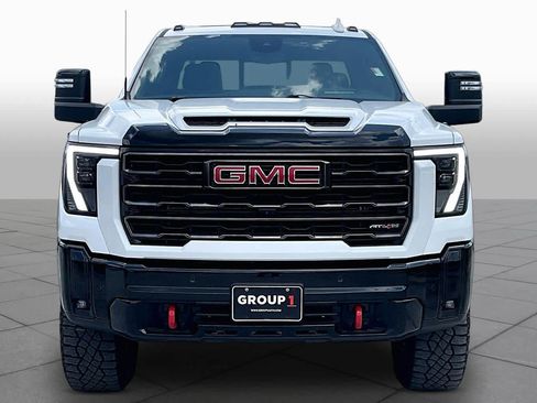 Used 2025 GMC Sierra 2500 AT4X AWD/4WD image 4