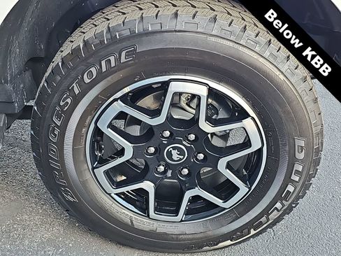 Used 2023 Ford Bronco Outer Banks AWD/4WD image 12