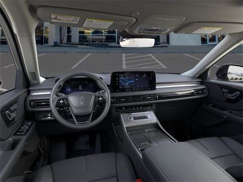New 2026 Lincoln Aviator 2WD image 9