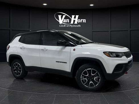 New 2026 Jeep Compass Trailhawk w/ Sun, Sound & Navigation Group image 41