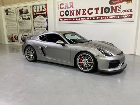 Used 2016 Porsche Cayman GT4 image 1