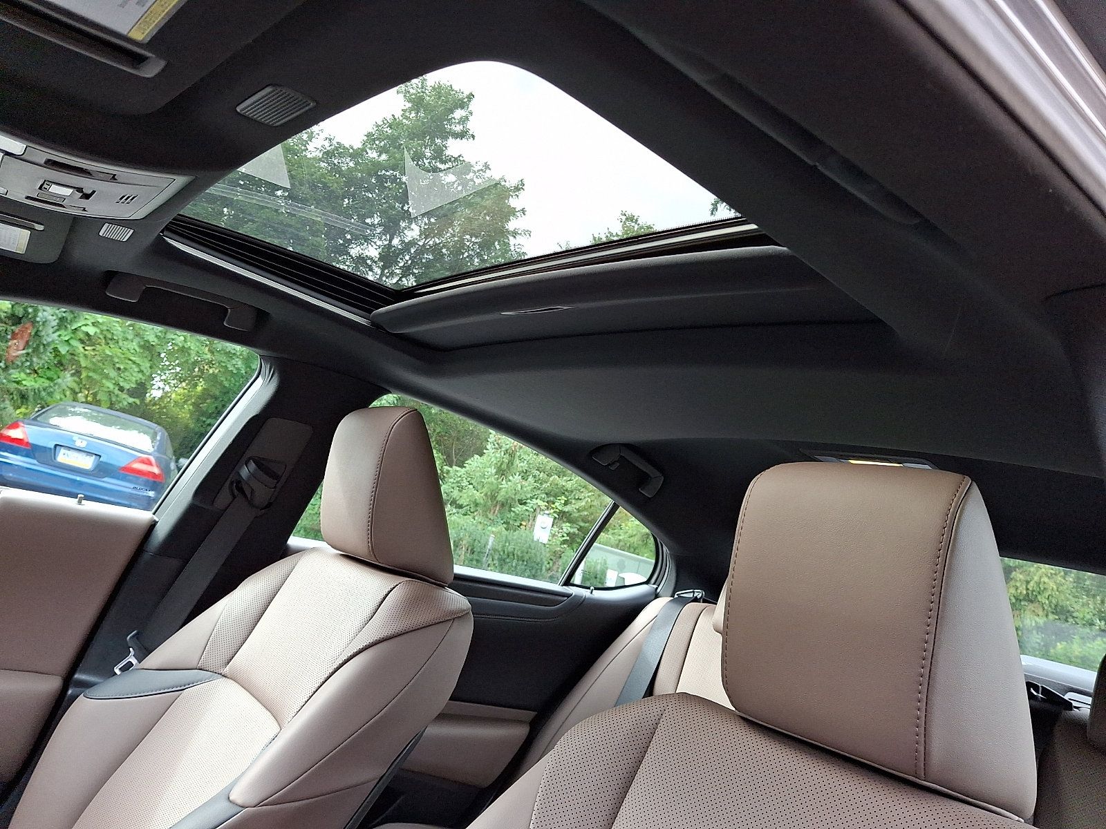 Certified 2023 Lexus ES 350 w/ Premium Package FWD image 15