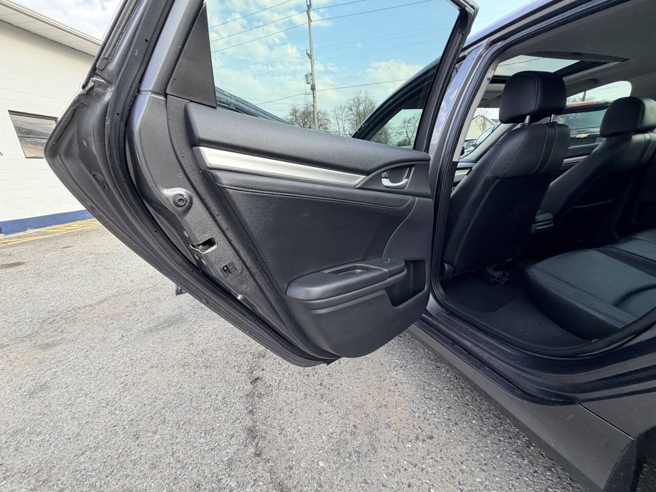 Used 2018 Honda Civic EX-L image 20