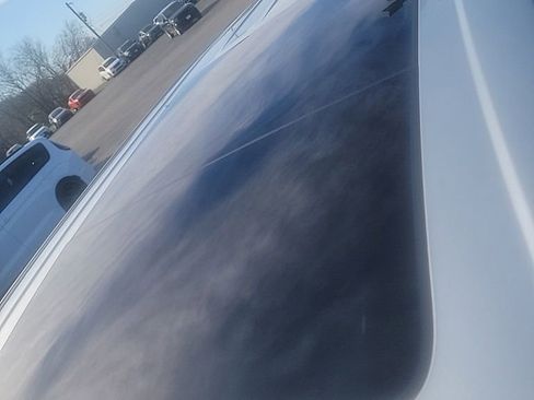 New 2026 Chrysler Pacifica Limited w/ Uconnect Theater Family Group image 30