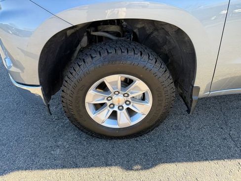 Used 2025 Chevrolet Silverado 1500 LT image 24