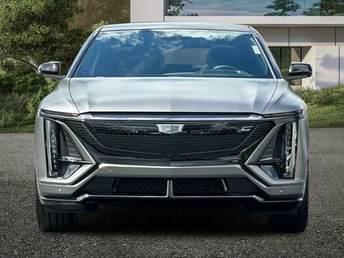 New 2026 Cadillac Lyriq V AWD/4WD image 9
