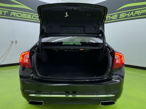 Used 2018 Volvo S60 T5 Inscription Platinum image 9