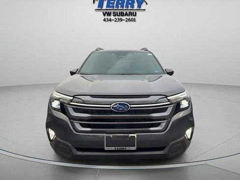 Certified 2025 Subaru Forester Premium image 2