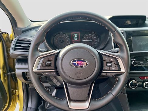 Used 2023 Subaru Crosstrek 2.0i Premium image 11