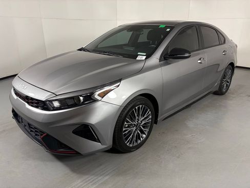 Used 2023 Kia Forte GT-Line w/ GT-Line Premium Package FWD image 4