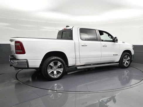 Used 2023 RAM 1500 Laramie AWD/4WD image 3