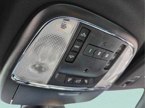 Used 2018 Jeep Grand Cherokee Limited RWD image 31