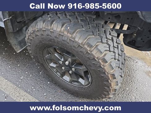 Used 2020 Jeep Gladiator Rubicon image 2