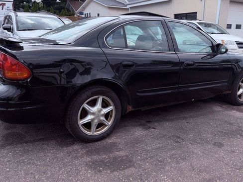 Used 2003 Oldsmobile Alero GL w/ Sun & Sound Package FWD image 6