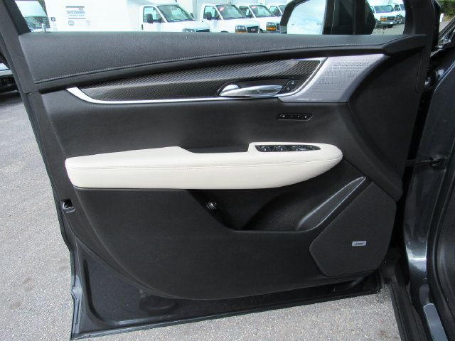 Used 2023 Cadillac XT6 Sport AWD/4WD image 10