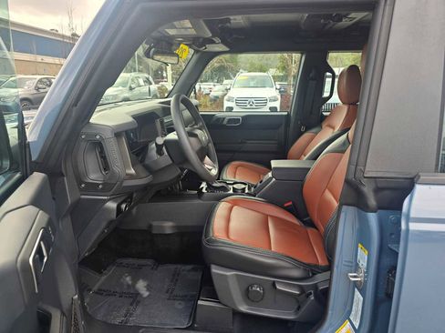 Used 2025 Ford Bronco Base image 22
