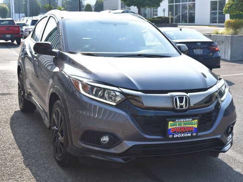 Used 2021 Honda HR-V Sport image 3