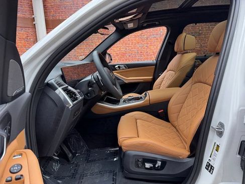 Used 2026 BMW X5 xDrive50e AWD/4WD image 21