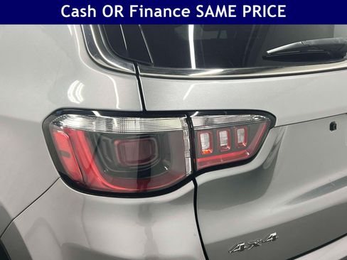 Certified 2022 Jeep Compass Latitude w/ Convenience Group AWD/4WD image 10