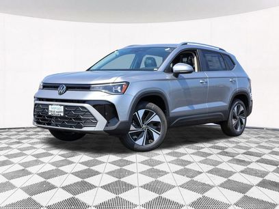 New 2025 Volkswagen Taos SE