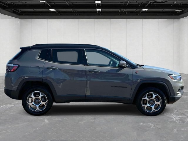 Certified 2022 Jeep Compass Trailhawk AWD/4WD image 4