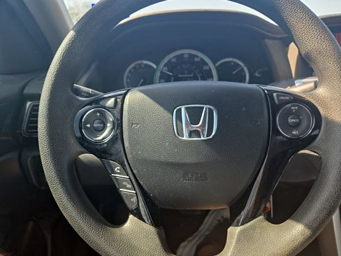 Used 2017 Honda Accord LX image 13