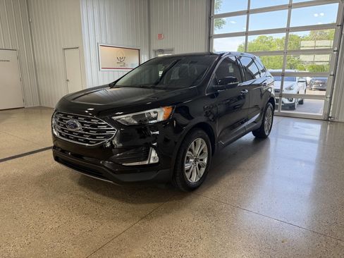 Used 2023 Ford Edge Titanium w/ Cargo Accessory Package AWD/4WD image 2