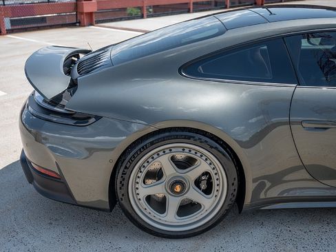 Used 2026 Porsche 911 Carrera GTS RWD image 20