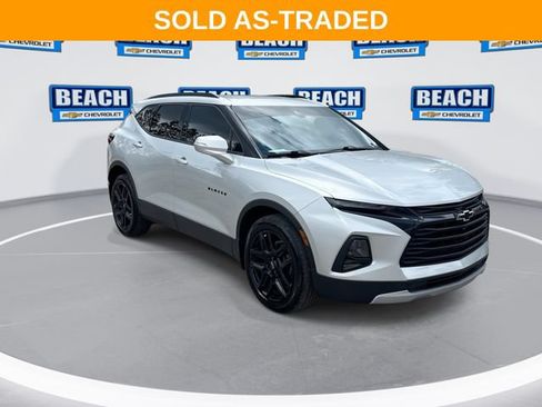 Used 2020 Chevrolet Blazer LT w/ Sound & Technology Package FWD image 2
