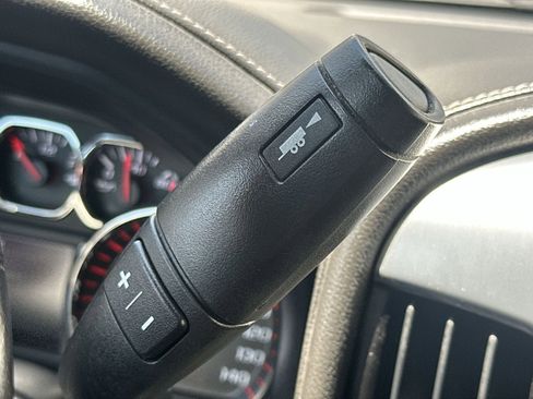 Used 2015 GMC Sierra 1500 SLE w/ SLE Value Package AWD/4WD image 30