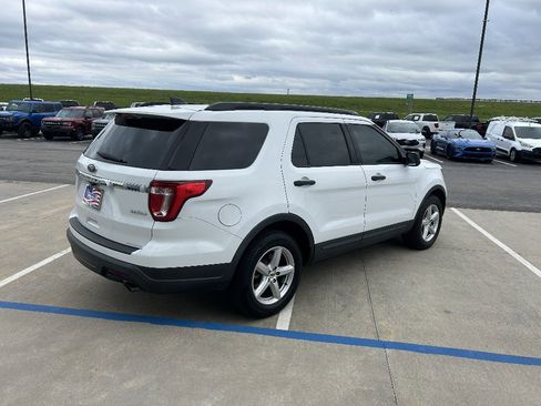 Used 2018 Ford Explorer FWD image 5