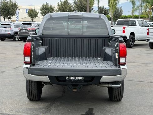 Used 2020 Toyota Tacoma SR5 RWD image 6