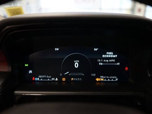 Used 2022 Lincoln Nautilus Reserve AWD/4WD image 22