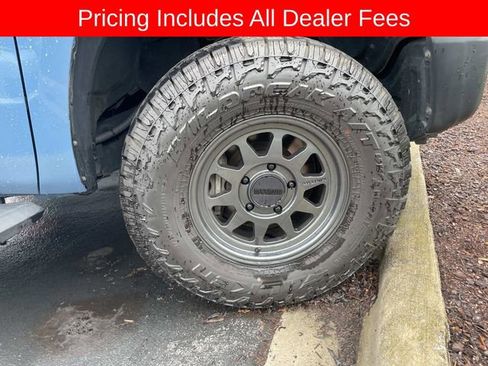 Used 2021 Toyota Tundra SR5 w/ SR5 Leather Package AWD/4WD image 9