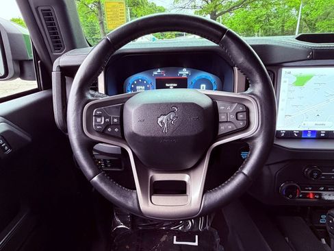 Used 2025 Ford Bronco Outer Banks AWD/4WD image 25