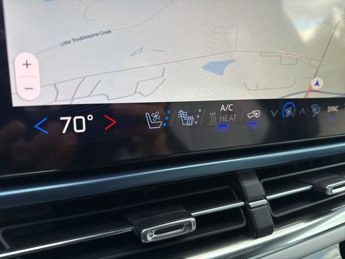 New 2026 Chevrolet Equinox EV LT image 23