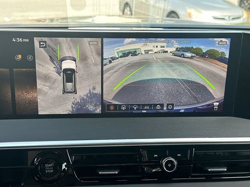 Used 2025 INFINITI QX80 Sensory AWD/4WD image 25